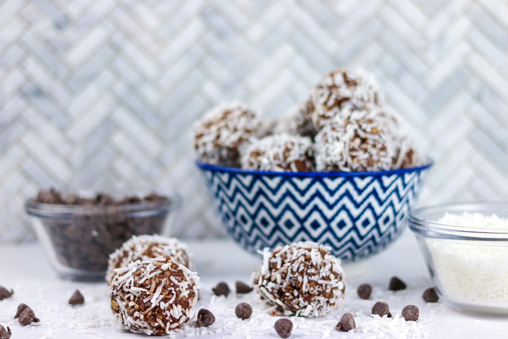 15 minute chocolate coconut energy bites