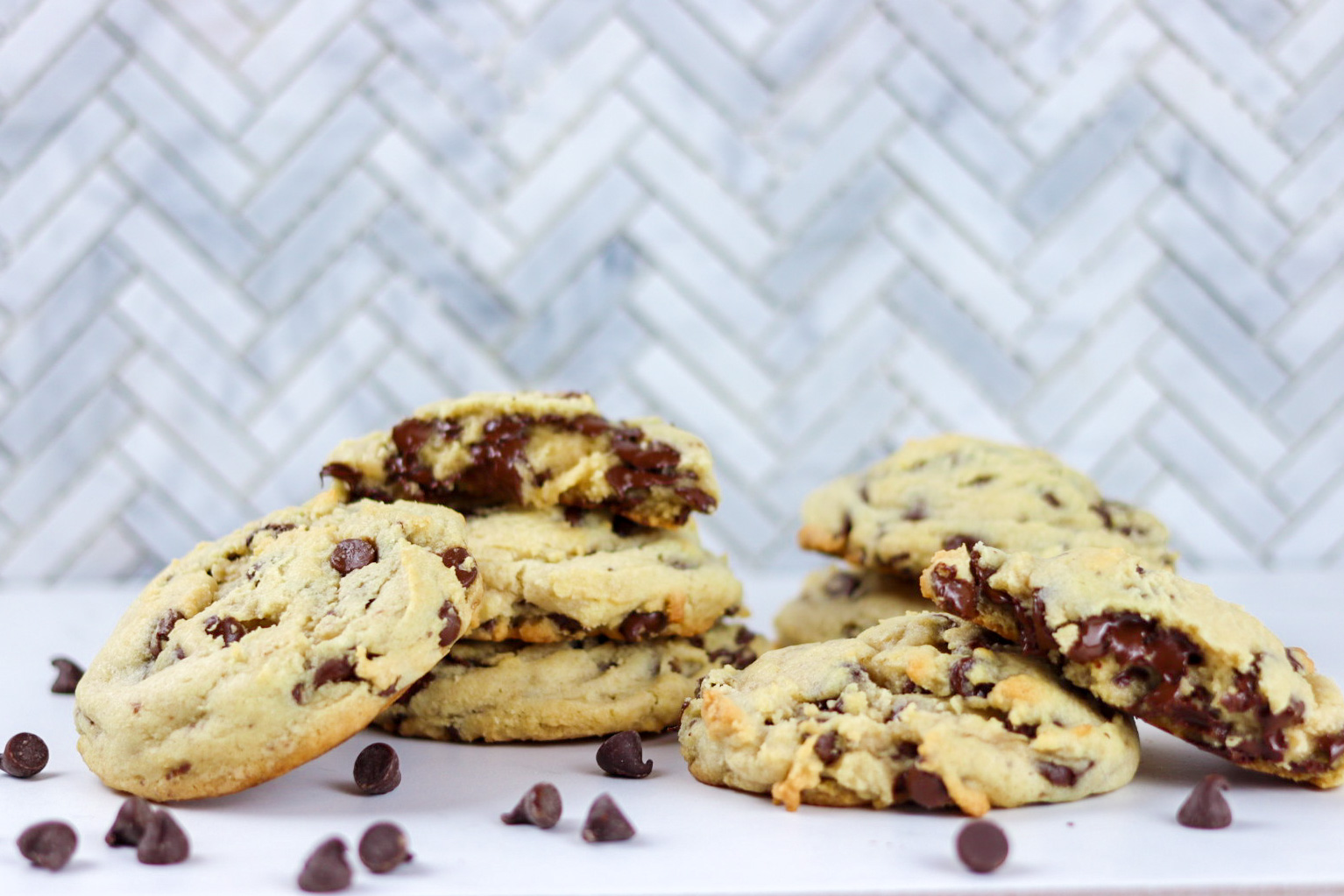 how to make the best chocolate chip cookies – soft & chewy!