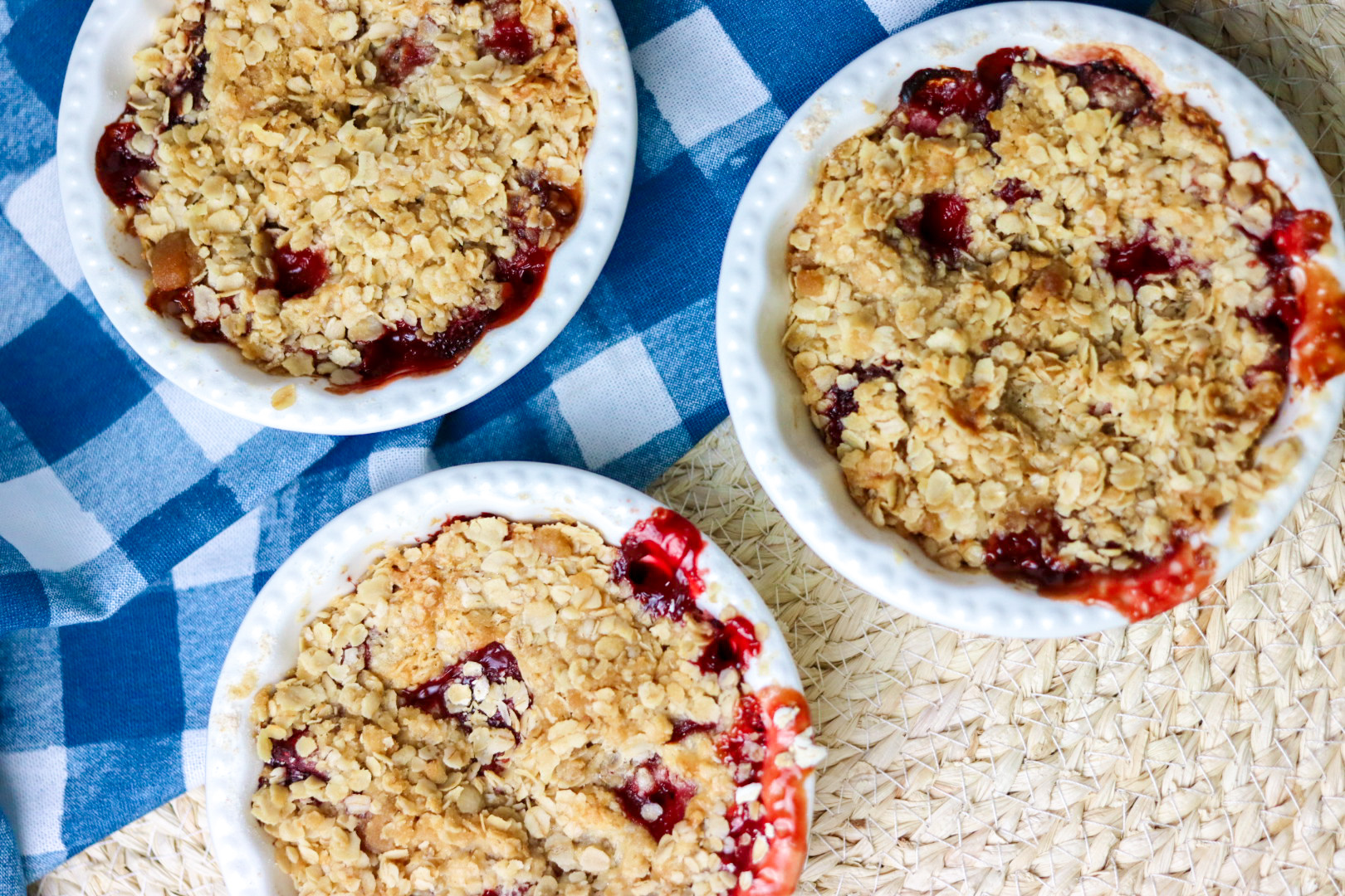 strawberry rhubarb crisp you can make in 10 minutes!